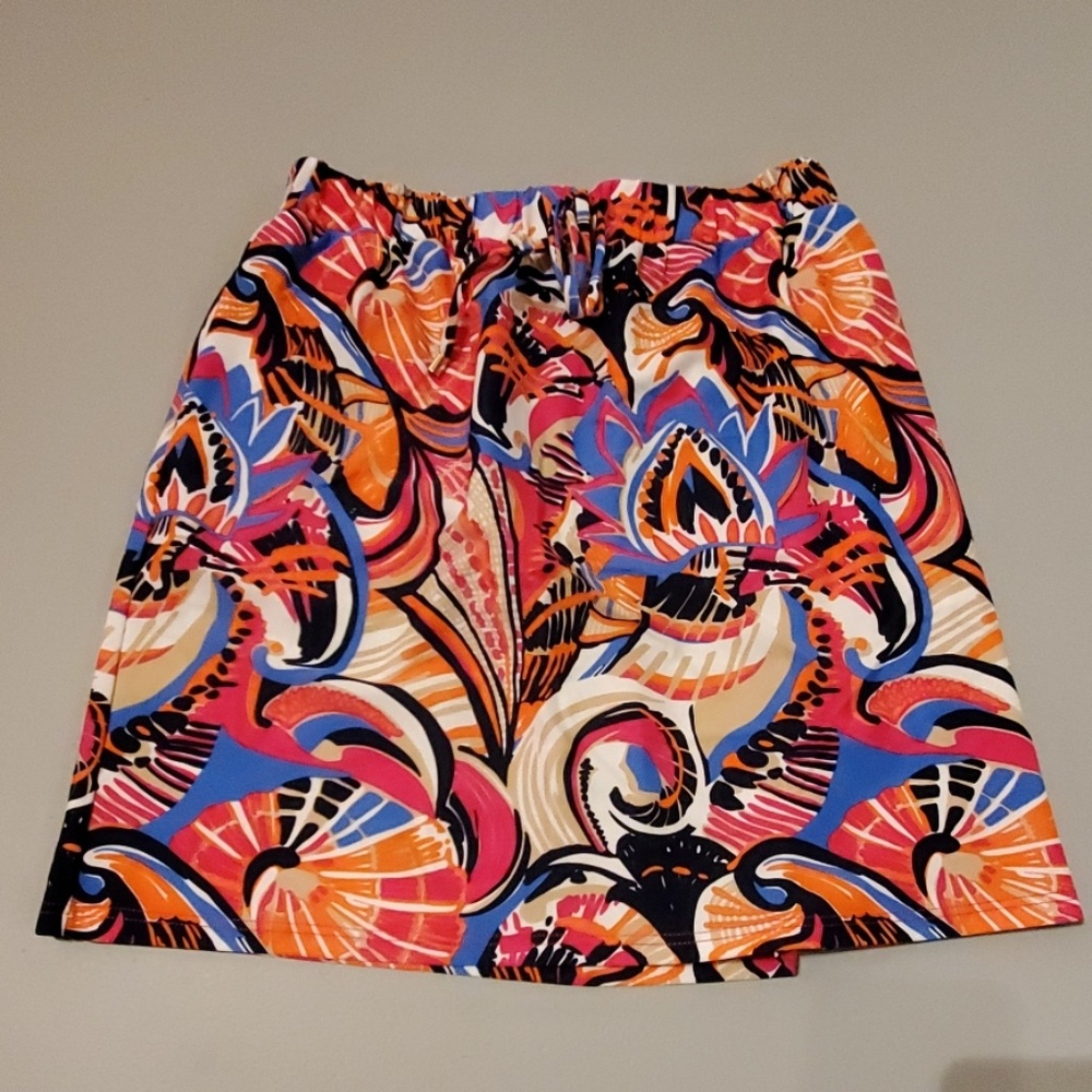 NWT Printed Skirt!